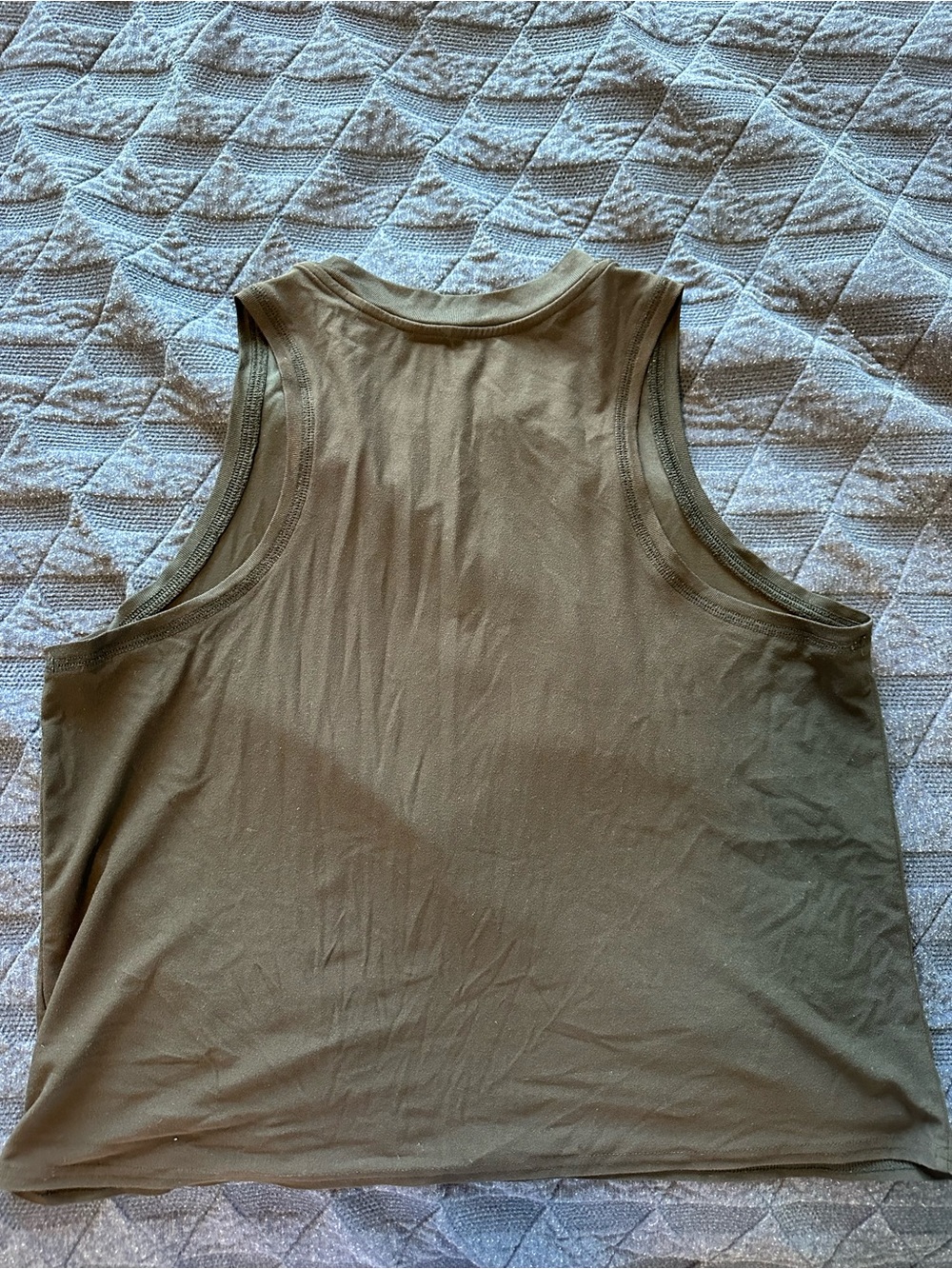 Vuori Black Energy Tank - Picture 2 of 8